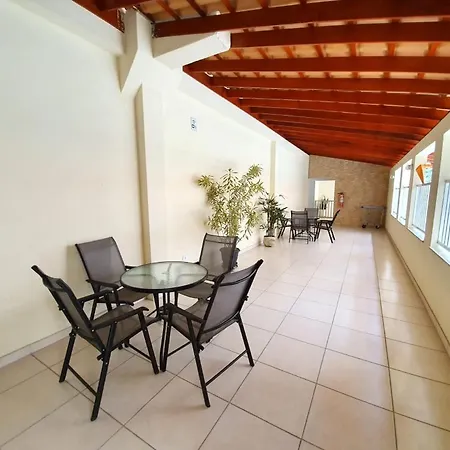 Lindo Apto Com 3 Quartos, Apenas 1 Quadra Da Praia Das Toninhas Ubatuba Exterior photo