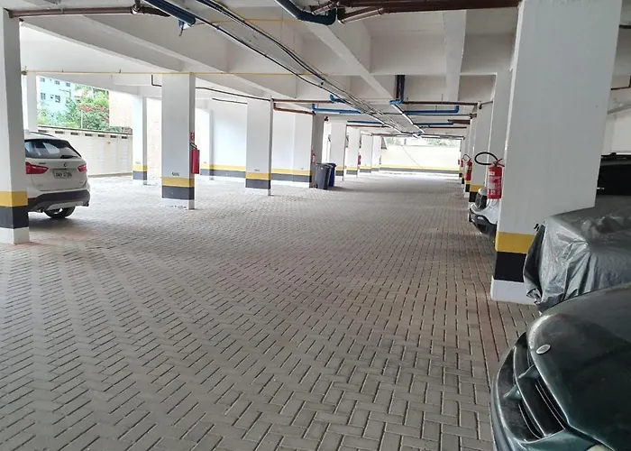 Lindo Apto Com 3 Quartos, Apenas 1 Quadra Da Praia Das Toninhas