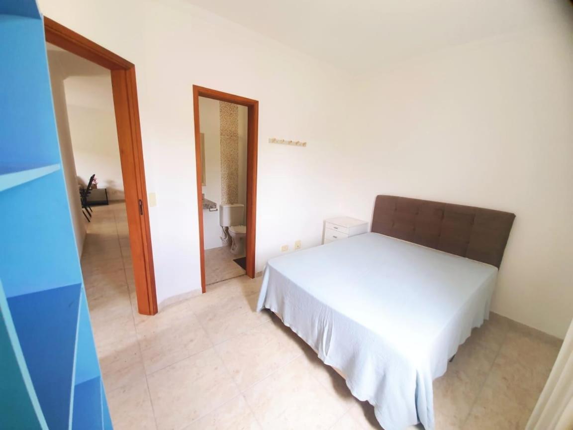 Lindo Apto Com 3 Quartos, Apenas 1 Quadra Da Toninhas * Ubatuba